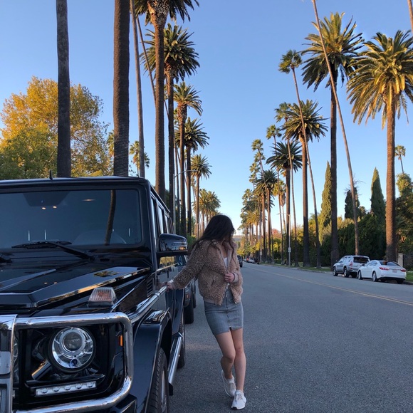 Meet your Posher, Alie - Picture 1 of 1